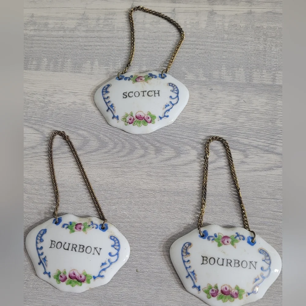 3 PAINTED PORCELAIN LIQUOR TAG LABELS SCOTCH & BOURBON VINTAGE JAPAN
